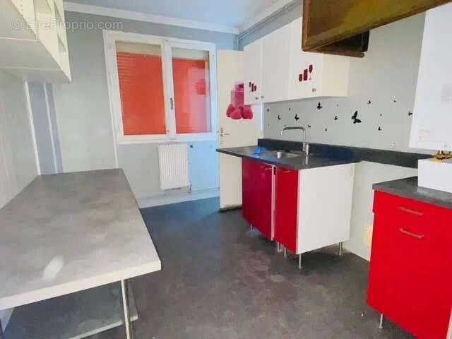 Appartement à MARSEILLE-9E