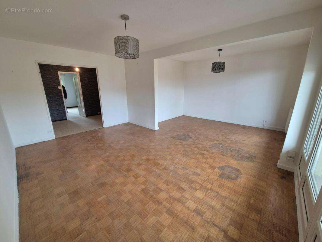 Appartement à LA RICAMARIE