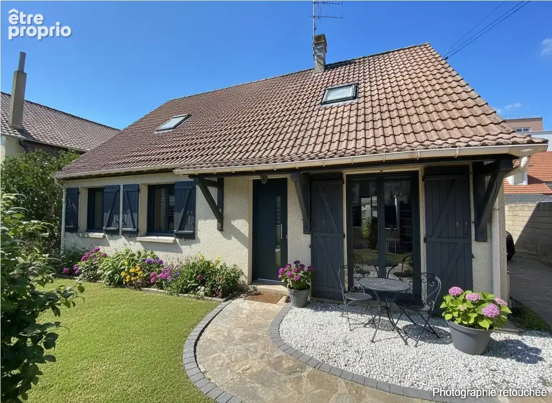 Photo Maison à Trappes au prix de 365 000€