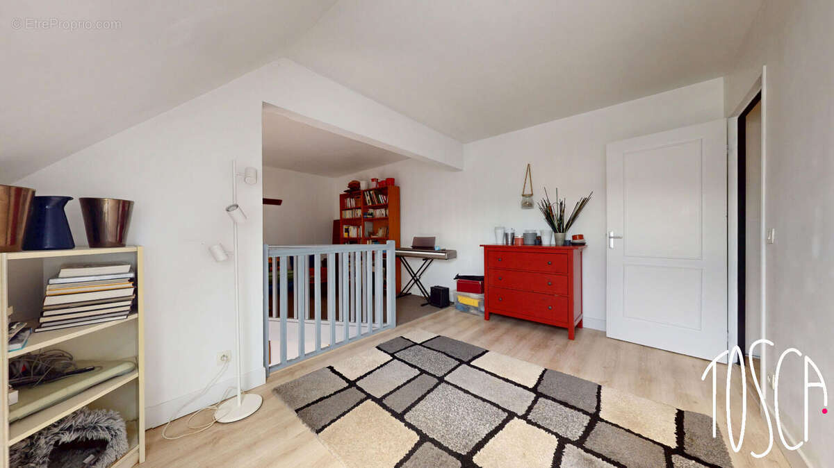 Appartement à THIAIS