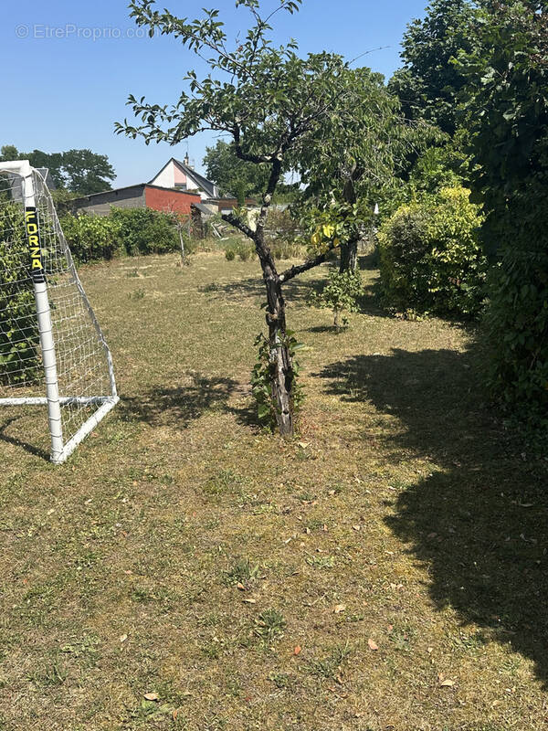 Appartement à VOUNEUIL-SUR-VIENNE
