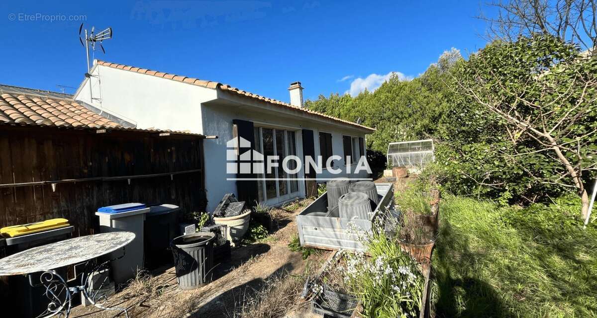 Maison avec fort potentiel au cœur de Bouillargues – Terrain constructible de 1 000 m² - photo 2