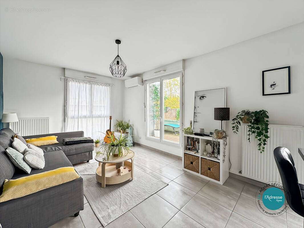 Appartement à MENNECY