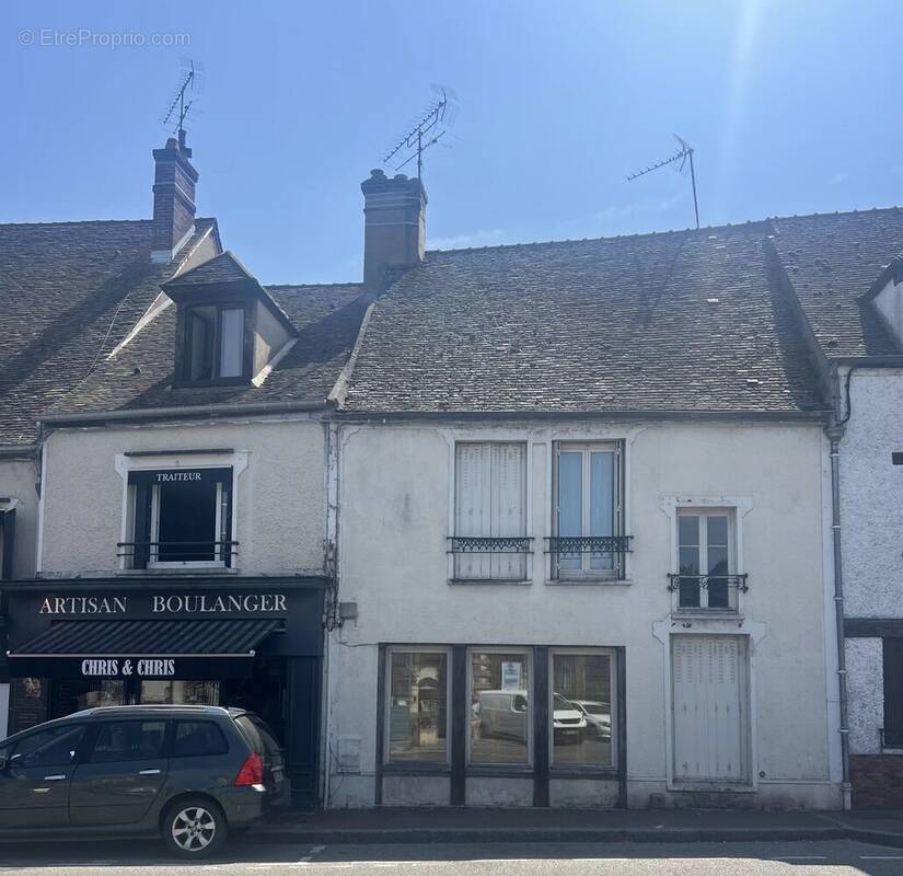 Maison à HOUDAN