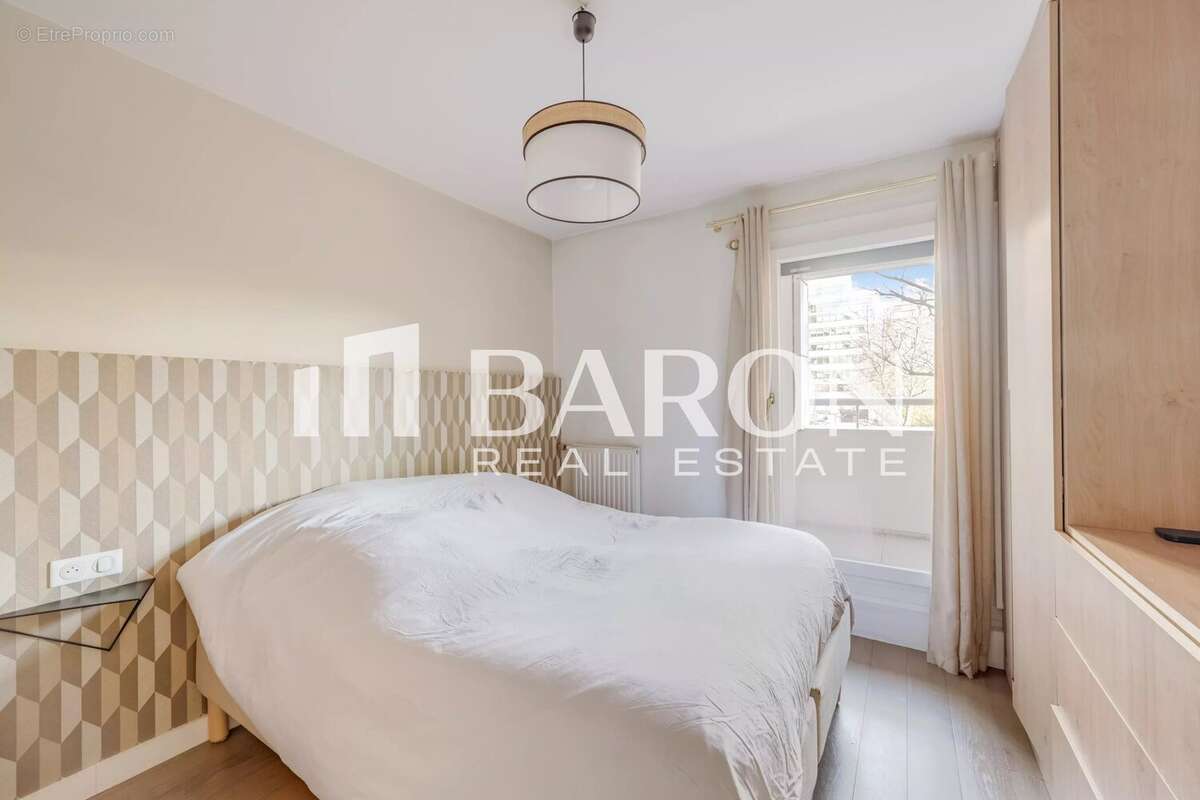 Appartement à LEVALLOIS-PERRET