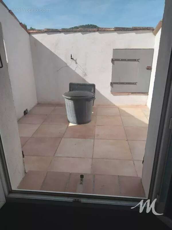 Maison à FOX-AMPHOUX