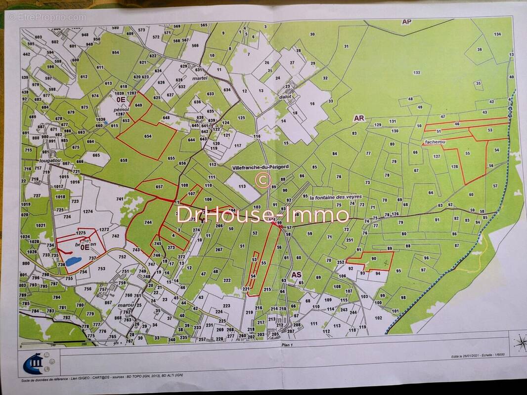 Terrain à VILLEFRANCHE-DU-PERIGORD