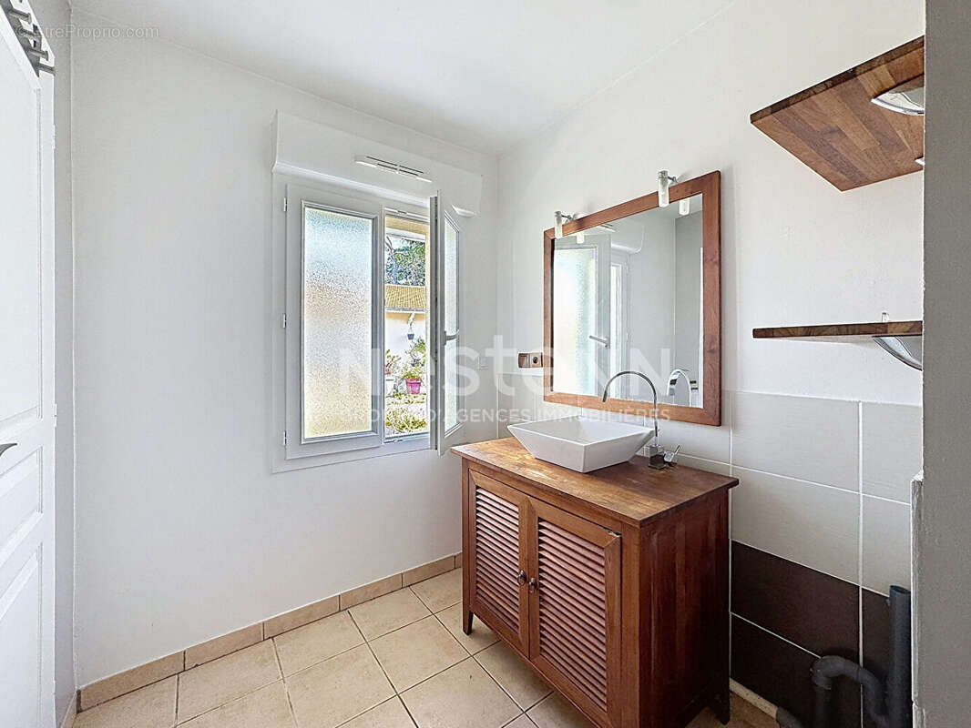 Appartement à LAMORLAYE
