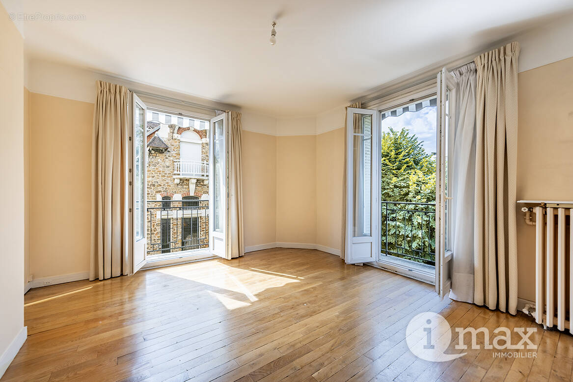 Appartement à BOIS-COLOMBES