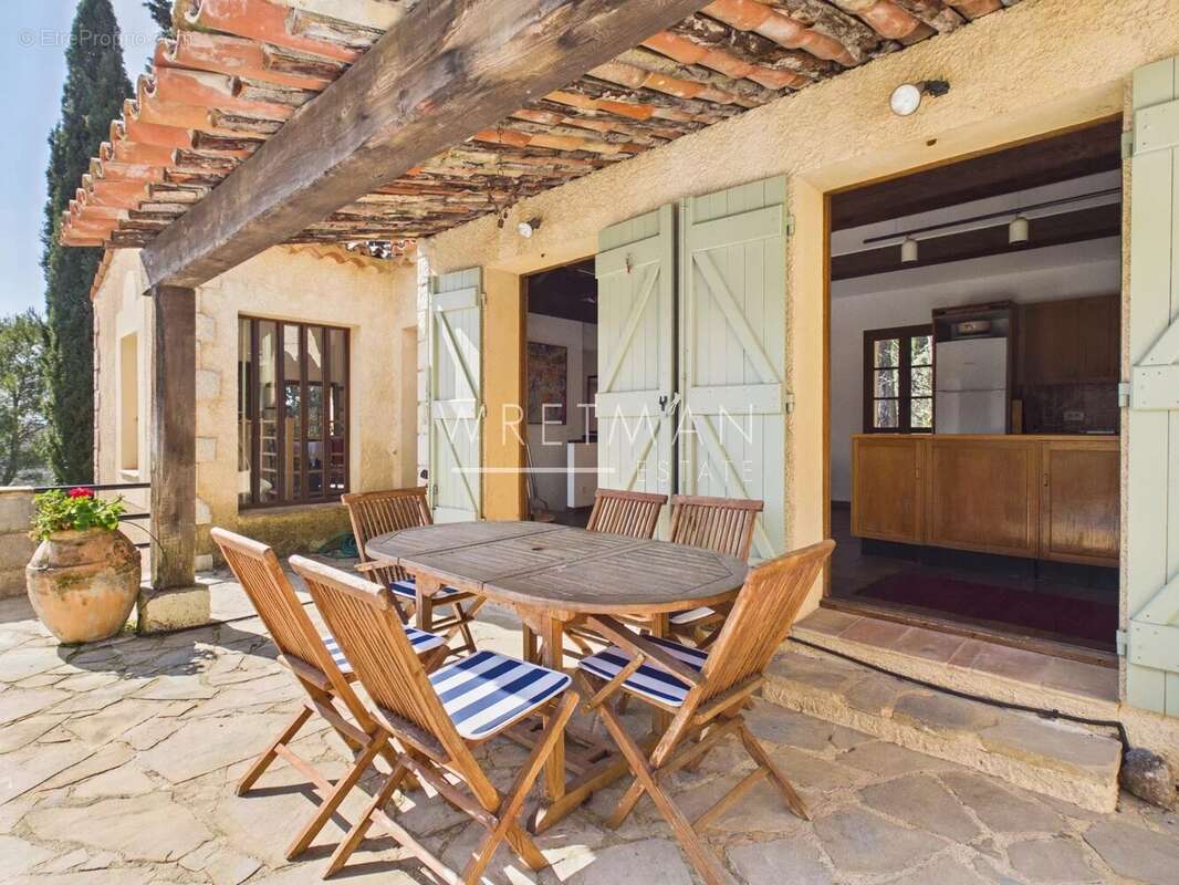Villa avec piscine et vue à pied du village - Seillans - photo 3