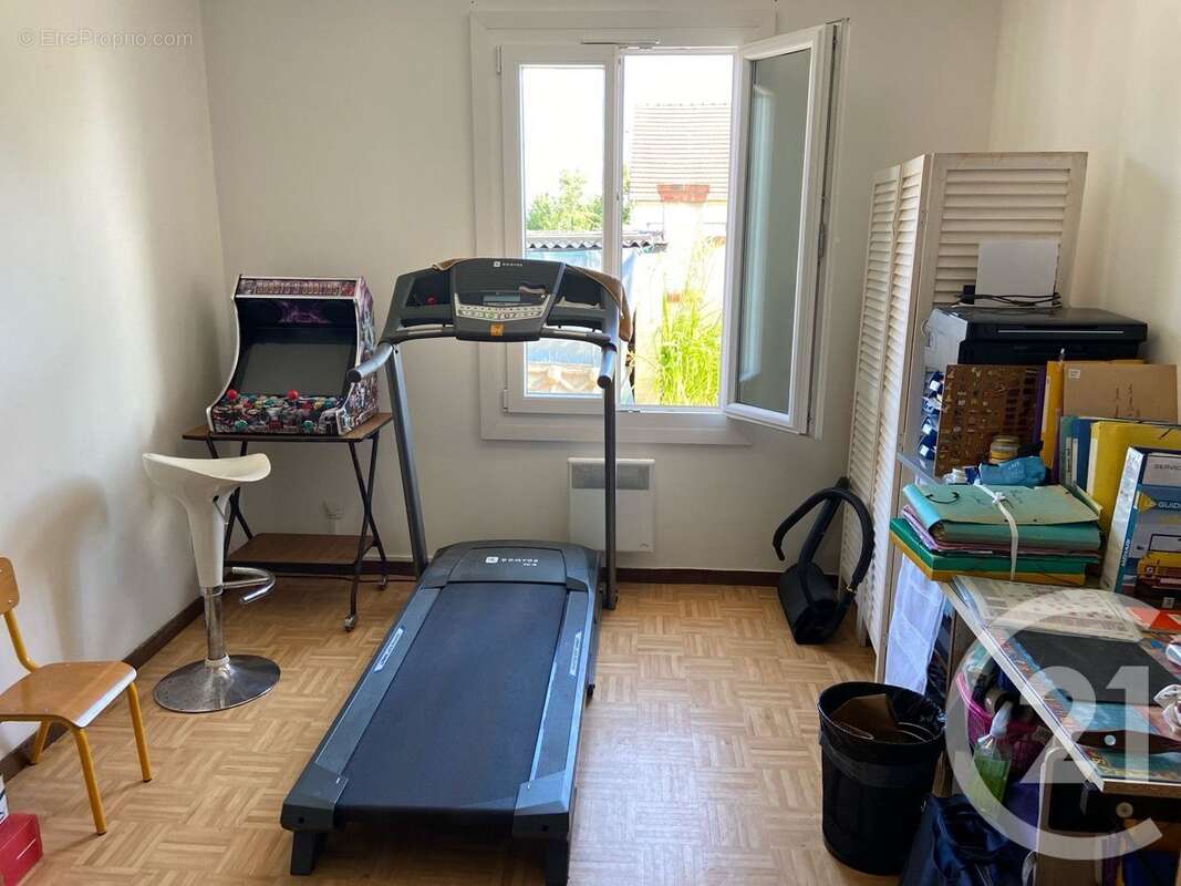 Maison 184 m² à Breval  - photo 8