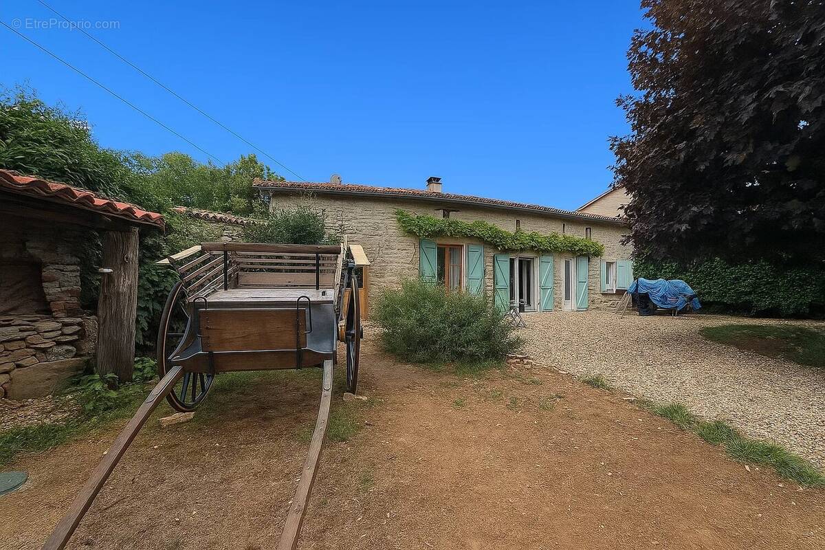 Maison à BARRO