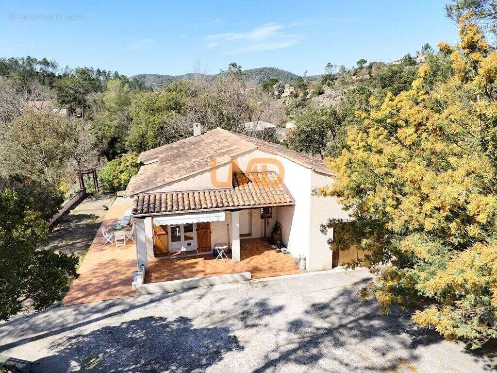 Maison à MONTAUROUX