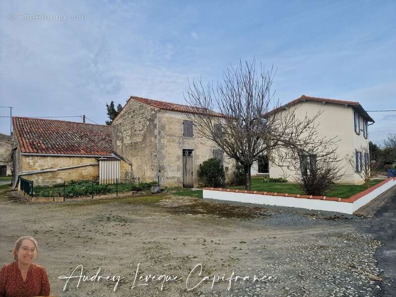 Maison à BREUIL-LA-REORTE