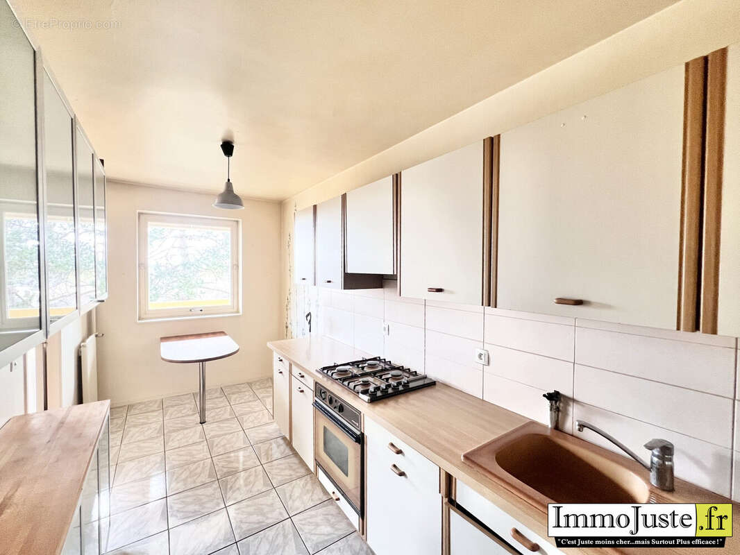 Appartement à ELANCOURT