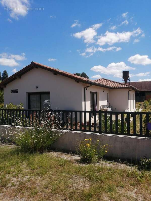 Photo 3 - Maison à LUXEY