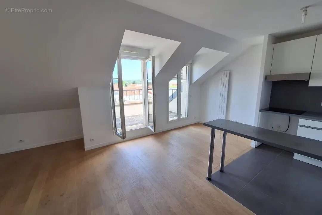 Appartement à CROISSY-SUR-SEINE