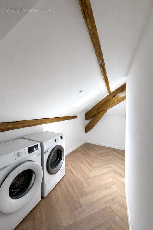 Appartement de prestige 144 m² , Immeuble historique , Centre-ville de Nîmes - photo 18