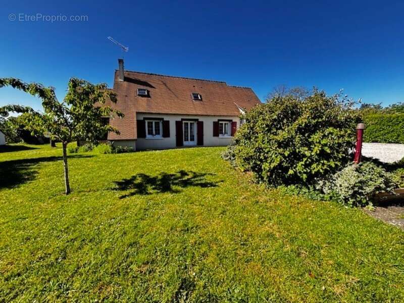 Maison à VASSELAY