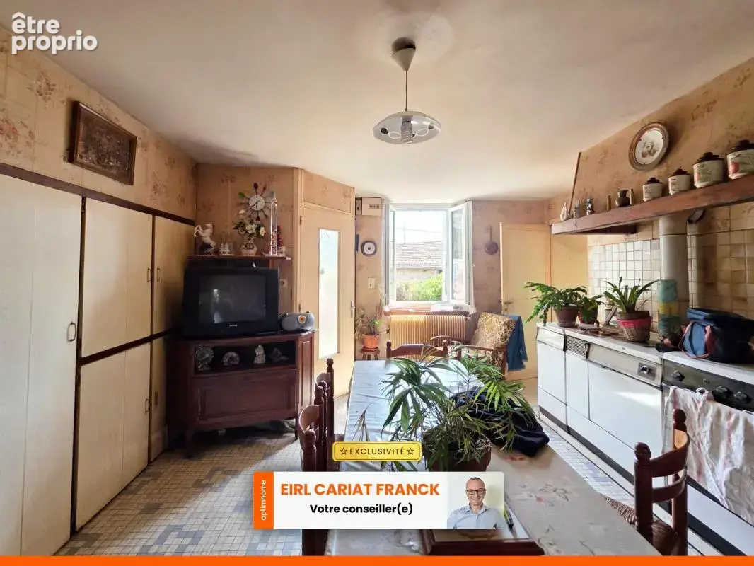 Maison en pierre de 118 m² sur étage, l’ensemble sur 910 m² de terrain clos avec des dépendances : - photo 5