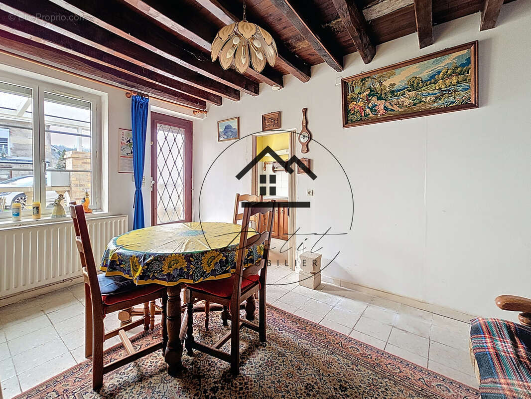 Maison à MOUY