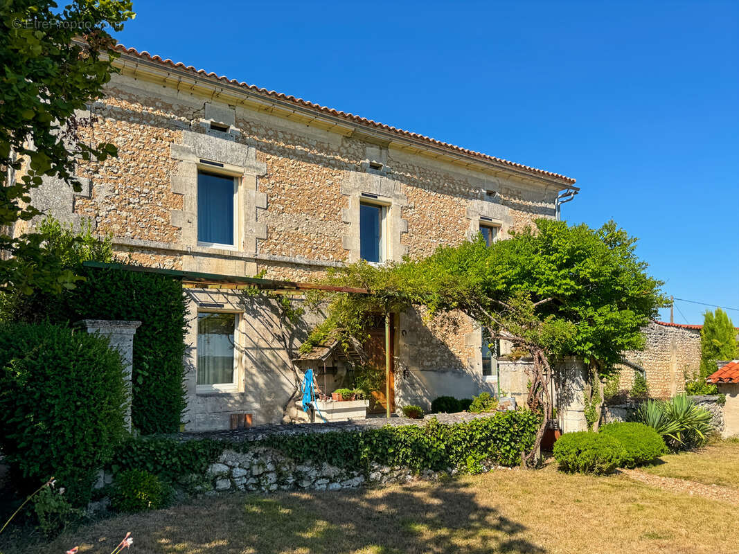 Maison à RIBERAC