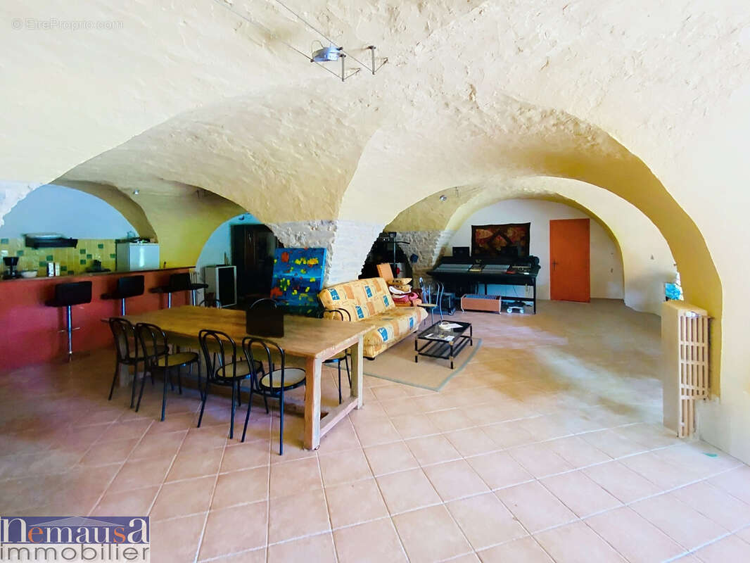 Maison à POMPIGNAN