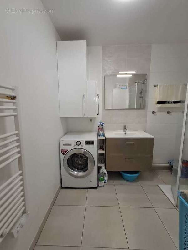 Appartement 58 m² à Romainville  - photo 8
