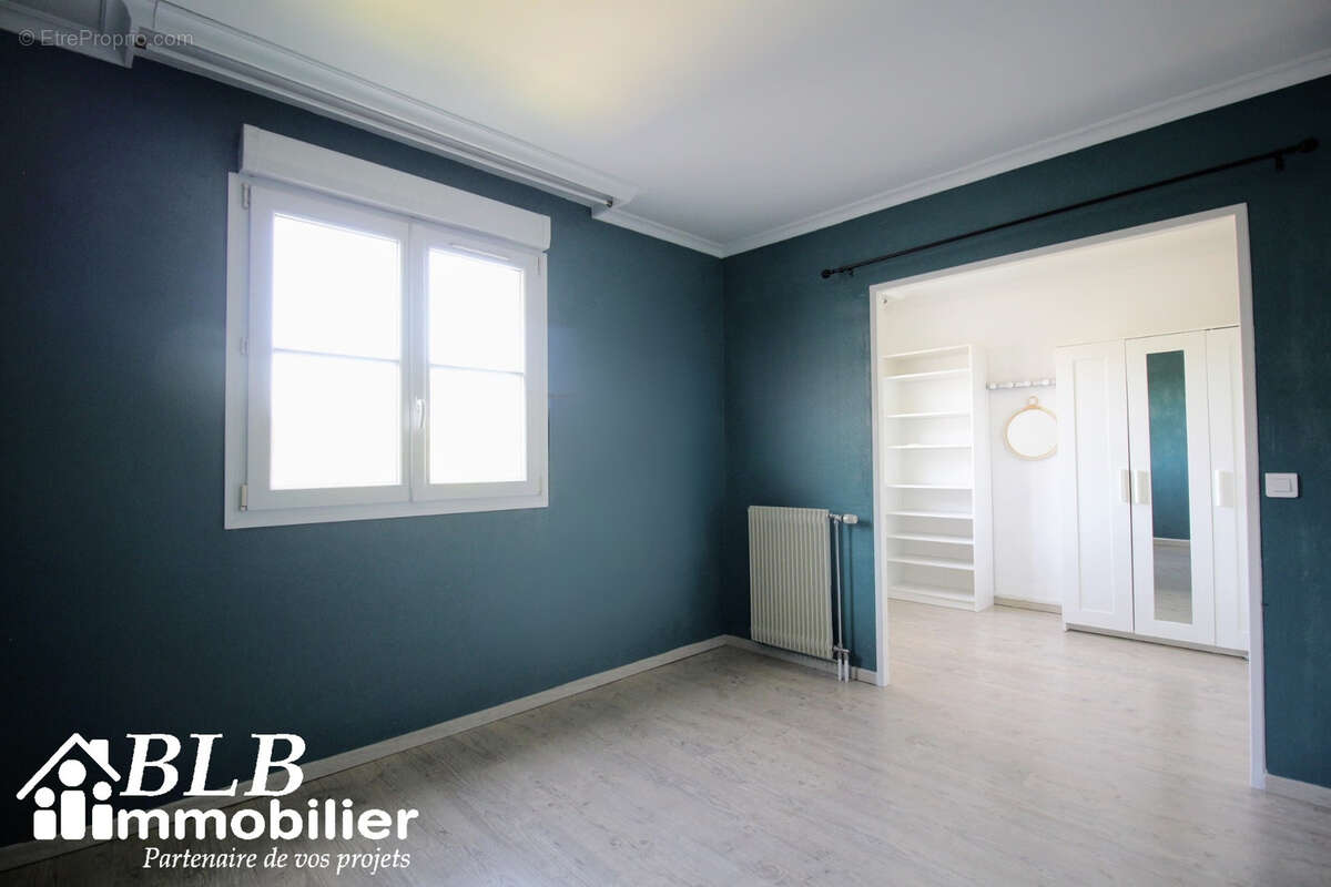 Appartement à MONTIGNY-LE-BRETONNEUX