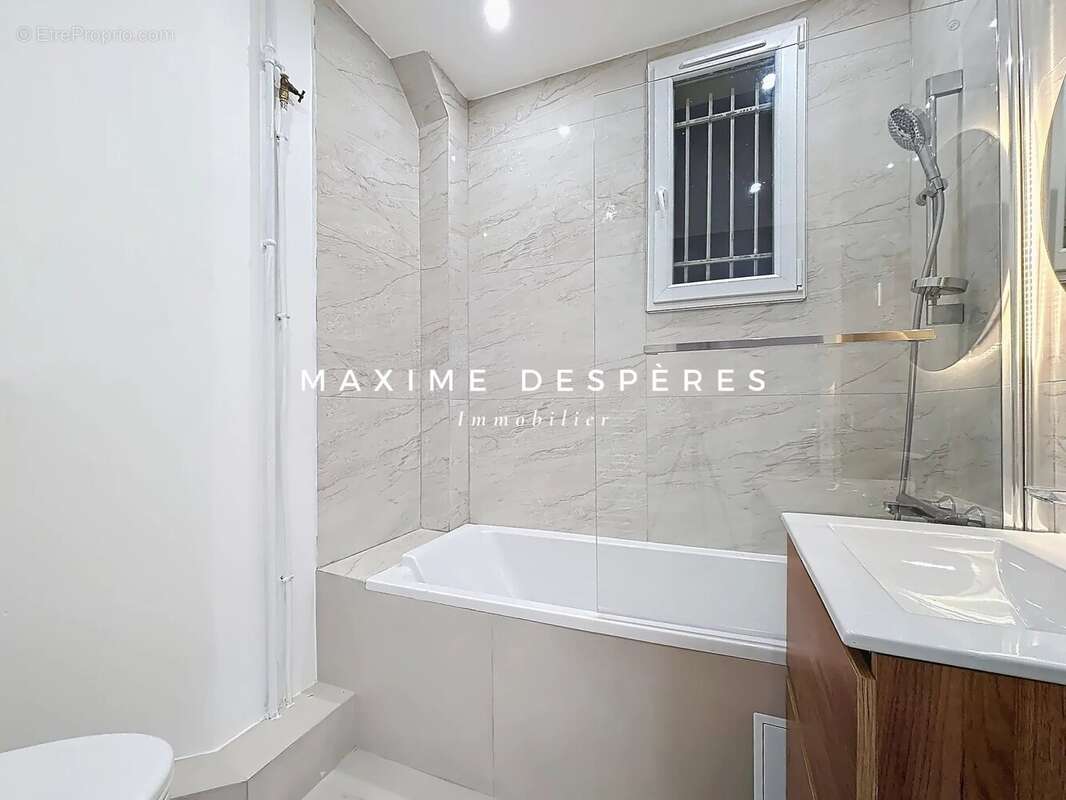 Appartement à PARIS-11E