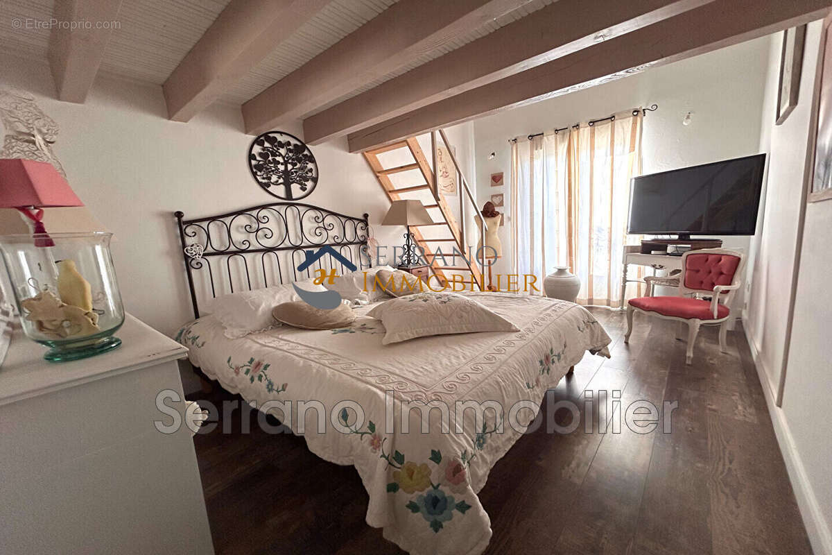 Maison 165 m² à Montfrin  - photo 4