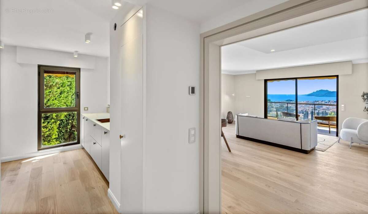 Appartement à LE CANNET