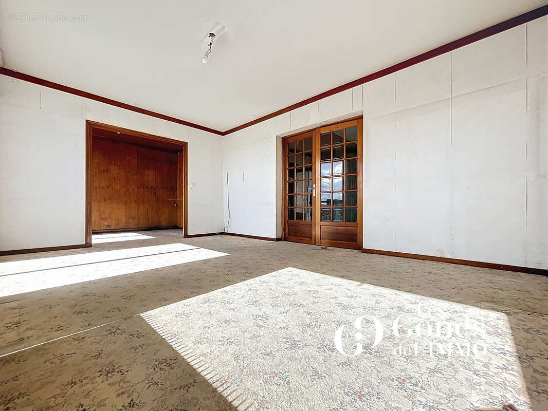 Appartement à LYON-8E