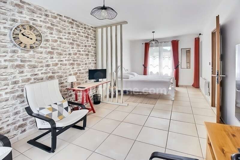 Maison à ANGICOURT