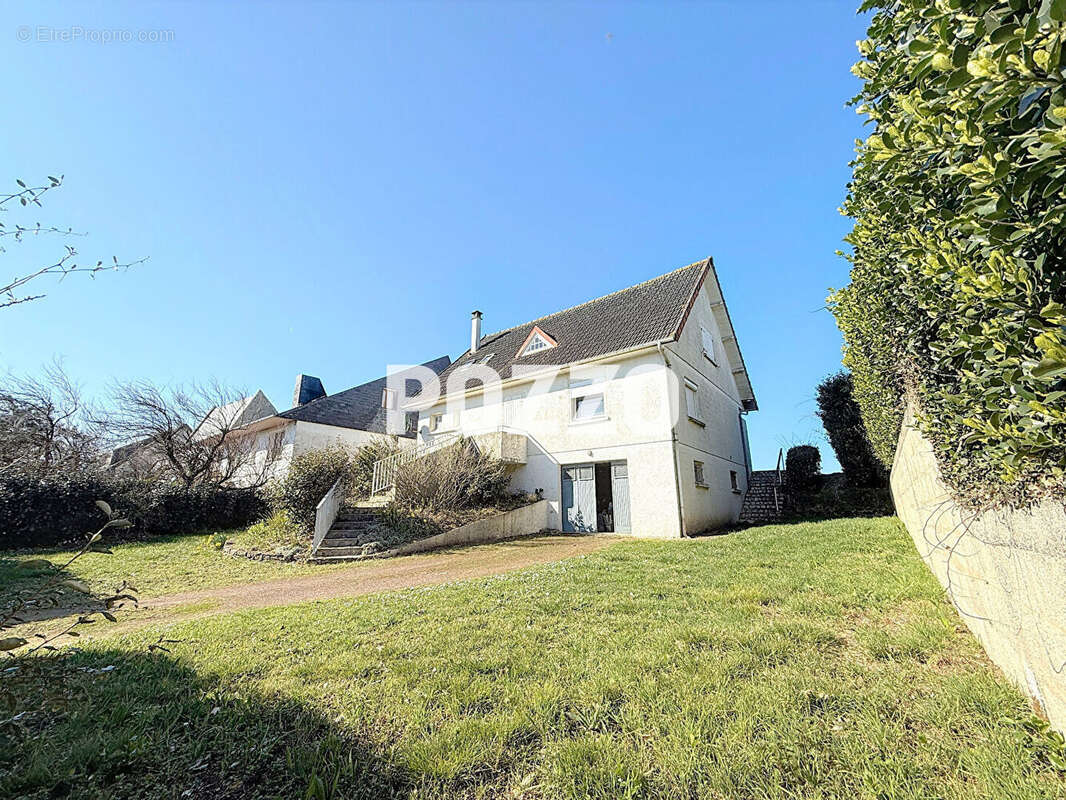 Maison à SAINT-PAIR-SUR-MER