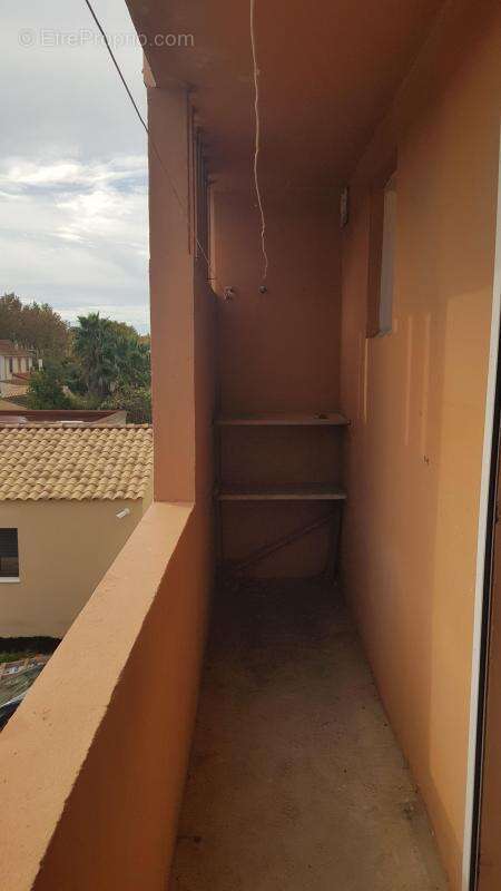 Appartement à PORT-SAINT-LOUIS-DU-RHONE