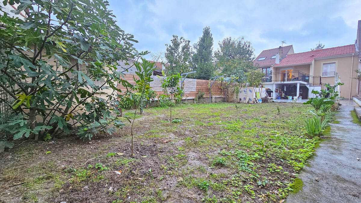 Maison à SARTROUVILLE
