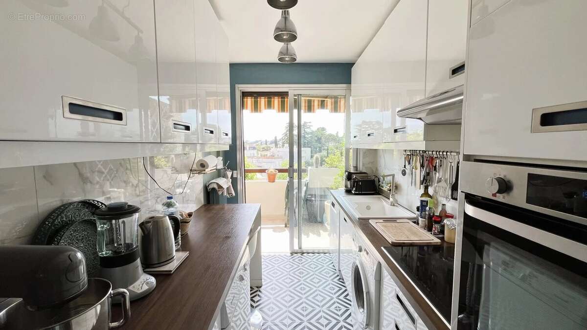 Appartement à LE CANNET