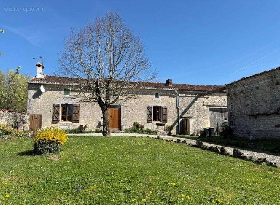 Maison à MANSLE