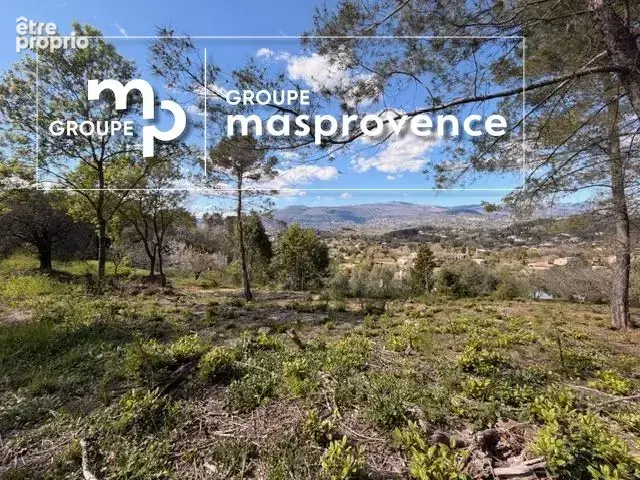 Terrain à MOUANS-SARTOUX