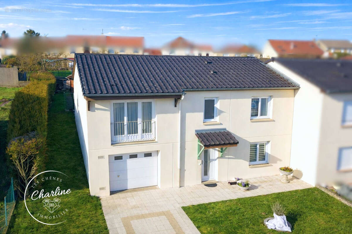 Maison à MONTOIS-LA-MONTAGNE