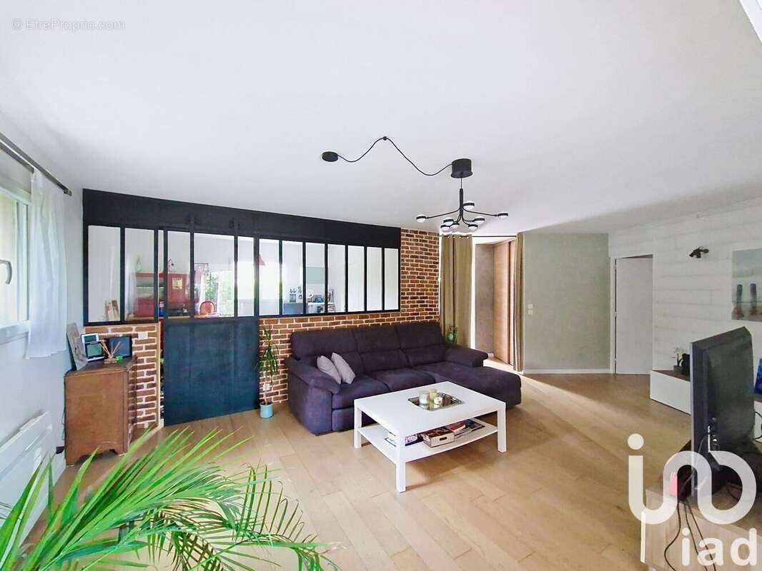 Photo 6 - Maison à SAINT-JEAN-D'ILLAC