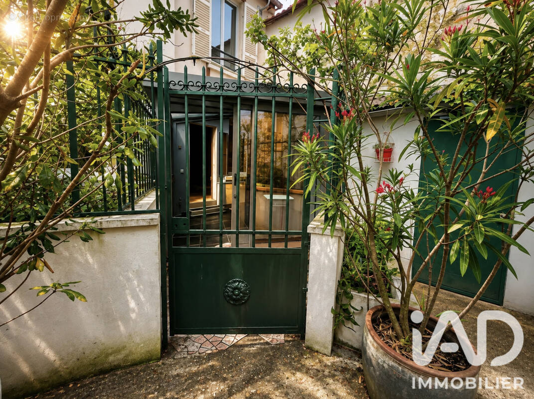 Photo 1 - Appartement à SAINT-DENIS