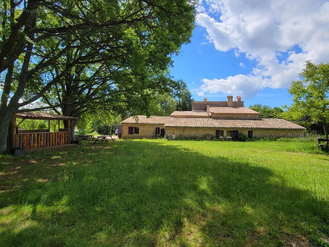 Photo 1 - Maison à SIMIANE-LA-ROTONDE