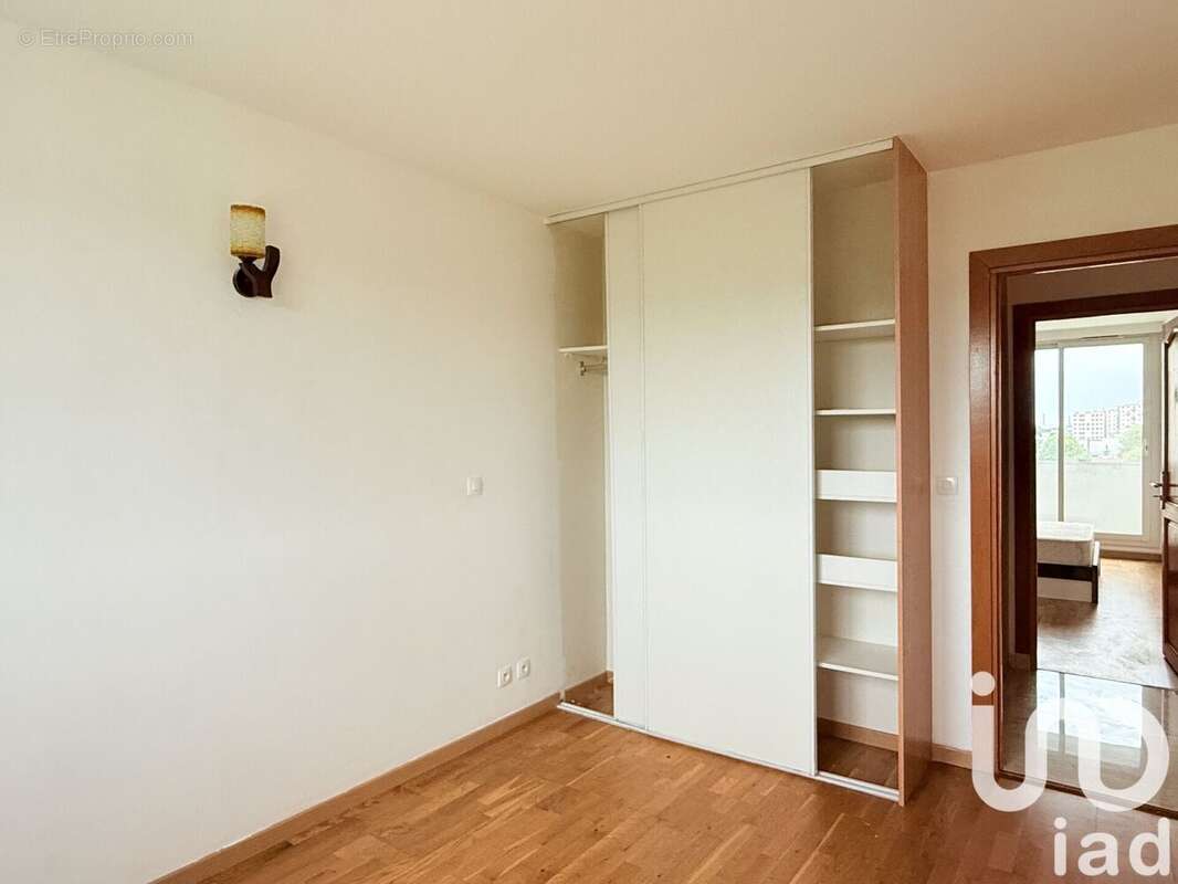 Photo 8 - Appartement à EPINAY-SUR-SEINE