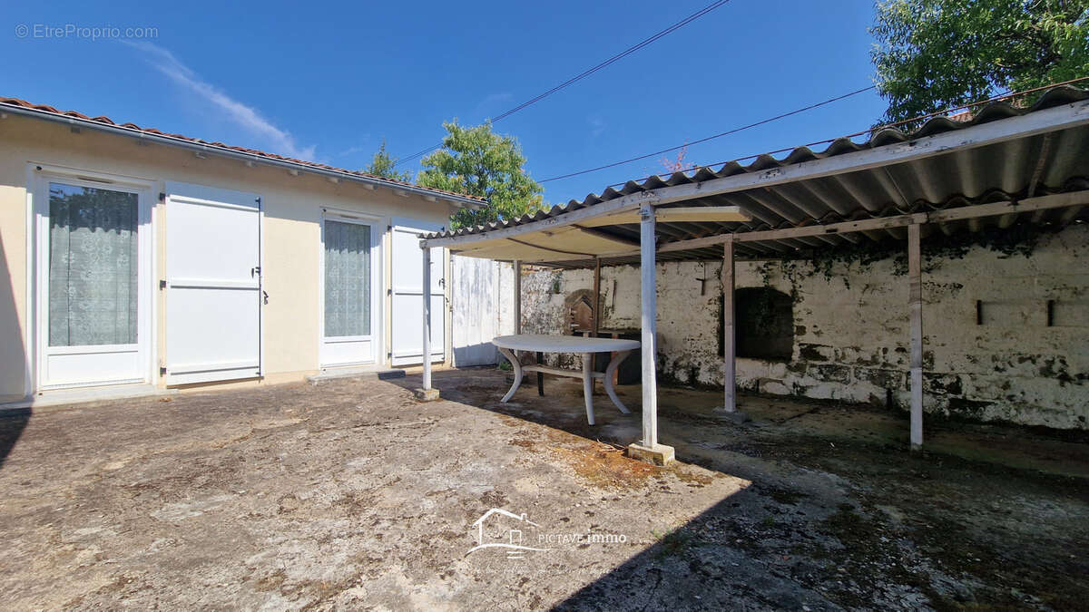 Maison de plain-pied avec garage et terrain - Proche toutes commodités - photo 7