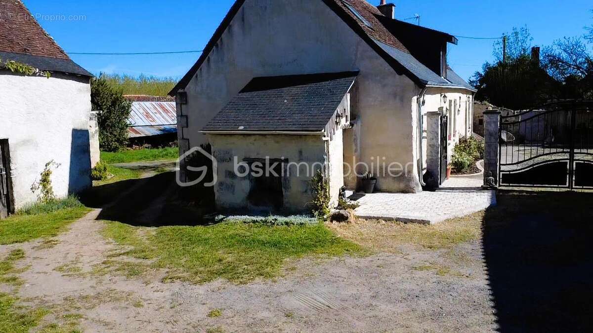 Maison à LIGNIERES-DE-TOURAINE
