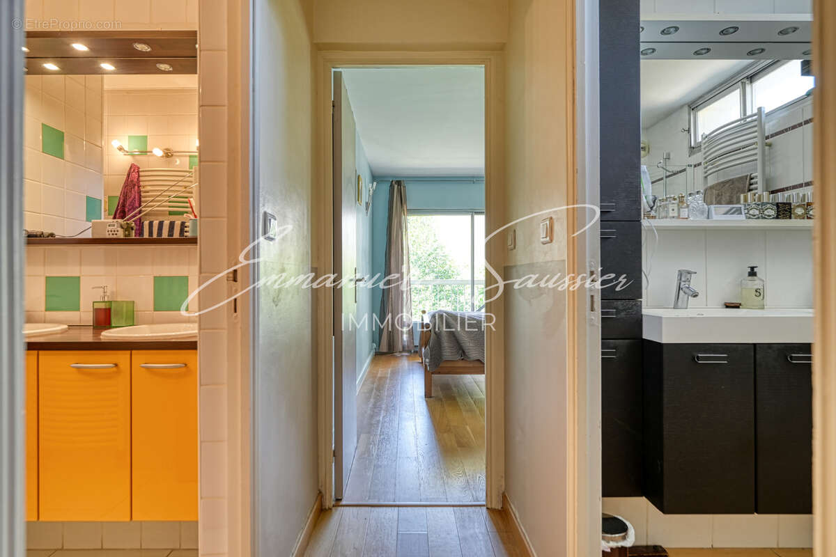 Appartement à VILLE-D'AVRAY