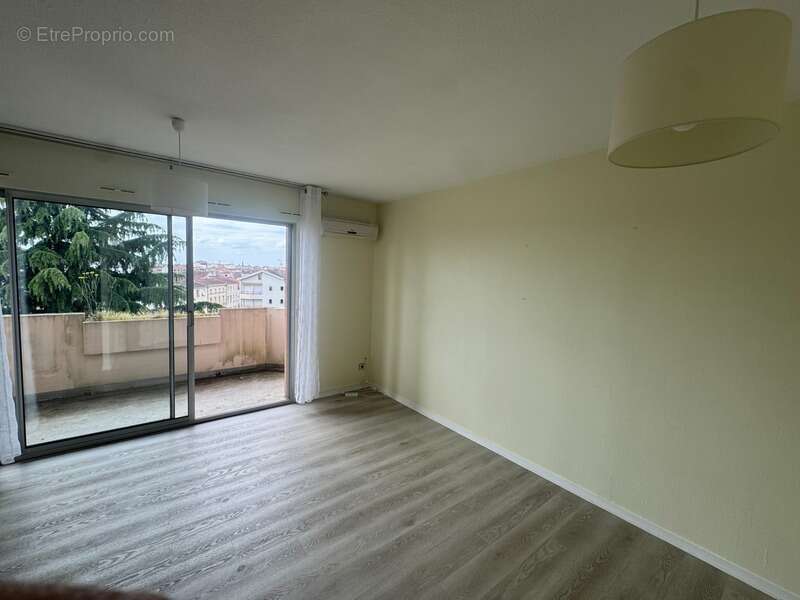 Agen floréal – studio de 29 m² avec parking privatif - photo 2