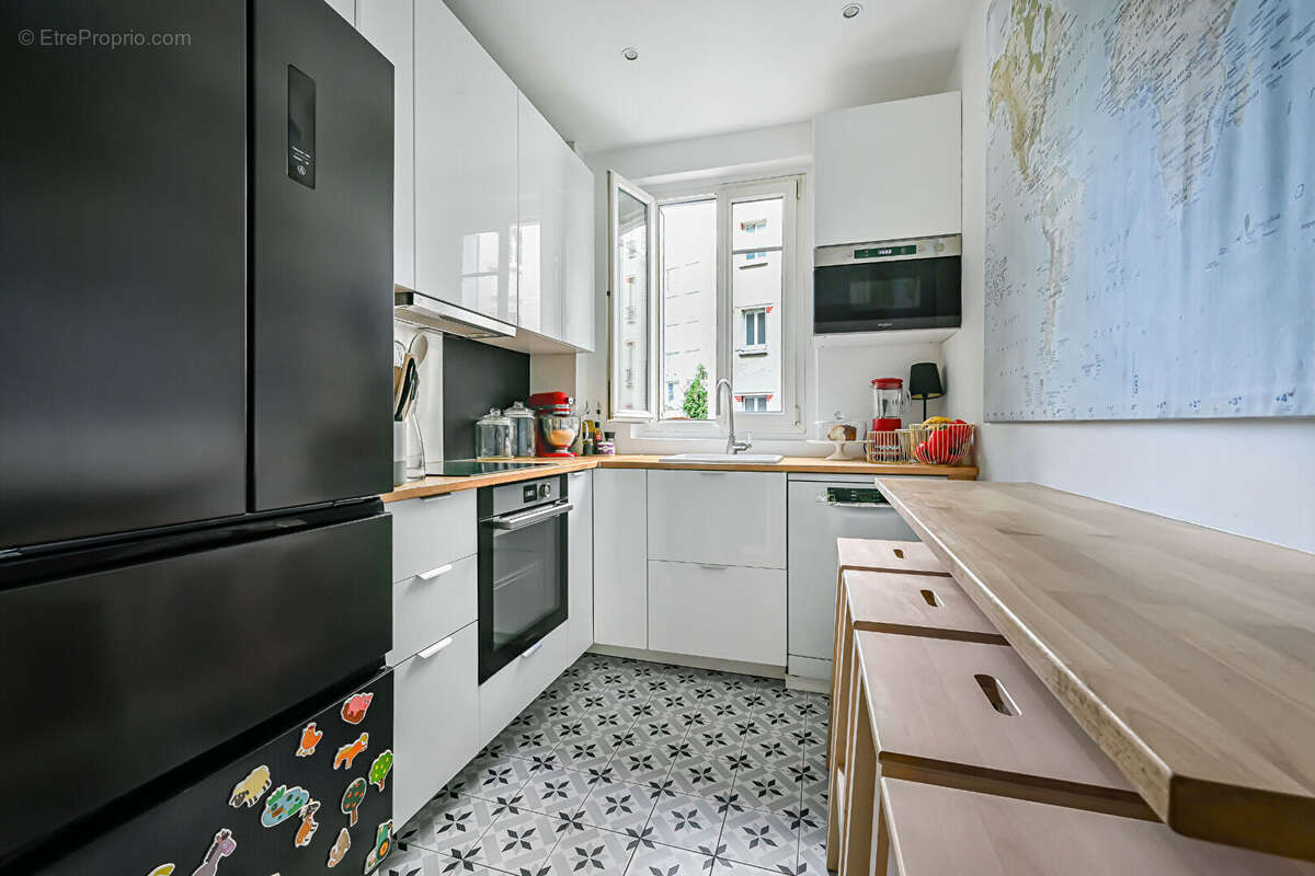 Appartement à PARIS-14E